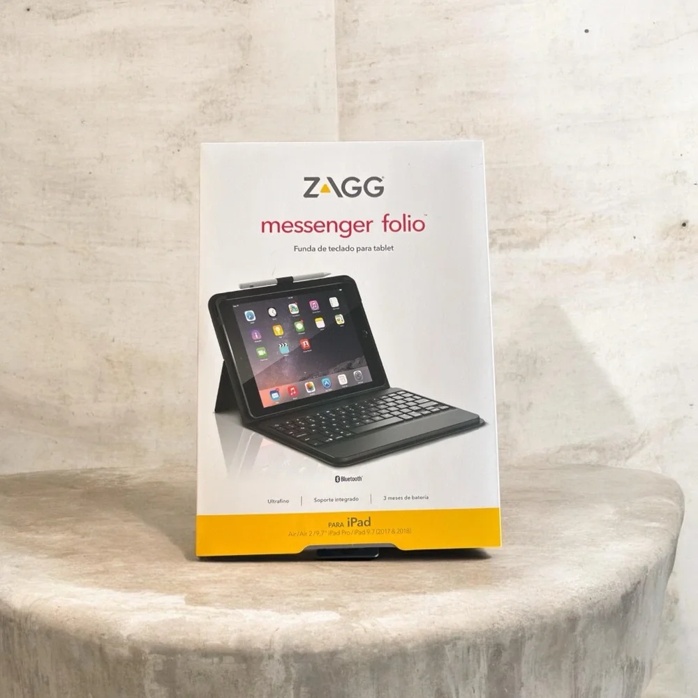 ZAGG Messenger Folio Tablet Keyboard Case 9.7-inch iPad Black Ultra Slim